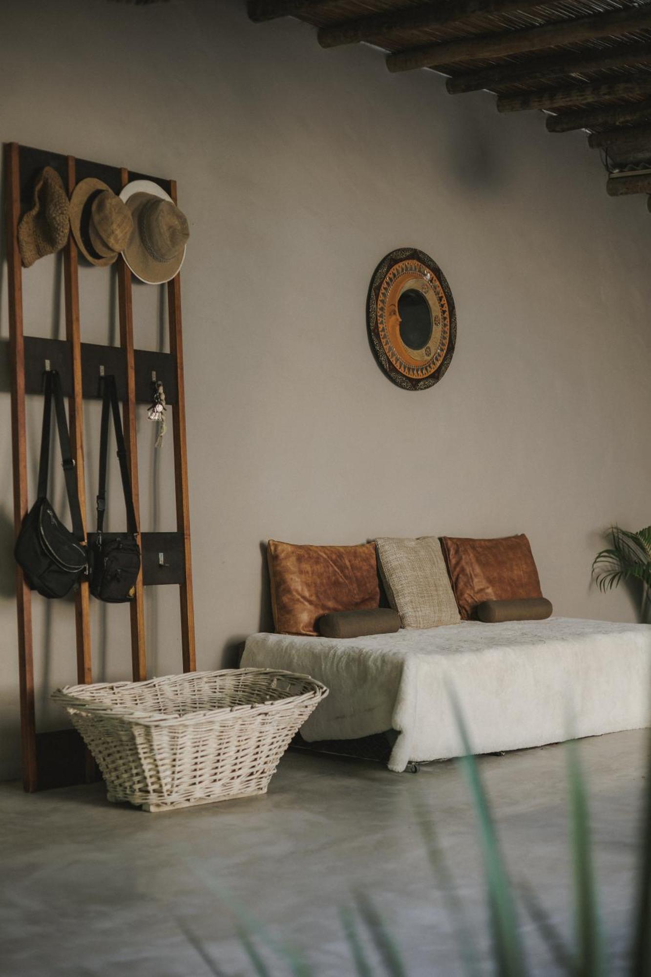 Casa Sukha Hotel Транкозу Экстерьер фото